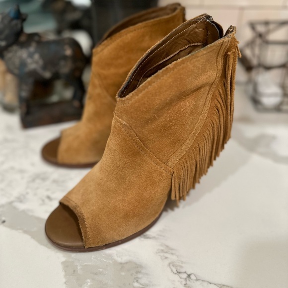 Open Toe fringed booties - Picture 2 of 4